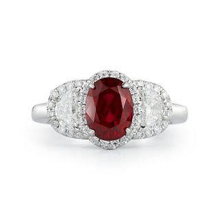 OVAL RUBY RING
