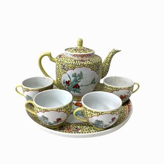 (6) Piece 20th Century Porcelain Chinese Tea Set