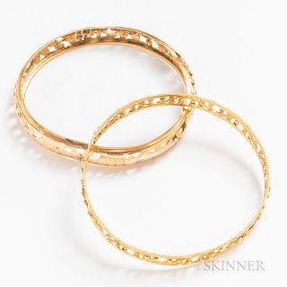 Two 18kt Gold Bangle Bracelets