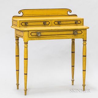 Country Yellow-painted Pine Dressing Table