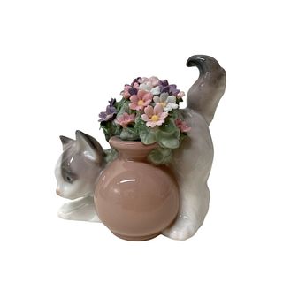 Lladro Cat And Flower Porcelain