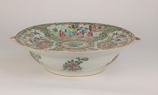 19C Chinese Rose Medallion Hot Water Entree Plate