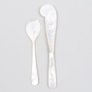 Set of Eight Asprey Mother-of-Pearl Caviar Spreaders and a Spoon