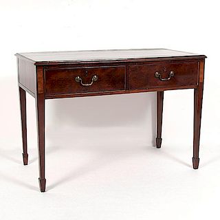 English Hepplewhite-Style Side Table in Mahogany 