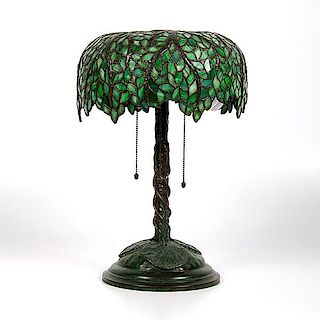 Tiffany-Style Leaded Glass Lamp 