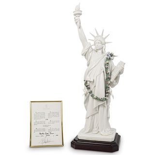 Lladro " Statue of Liberty" Porcelain Figurine #7563