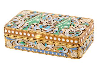 A RUSSIAN GILT SILVER AND SHADED CLOISONNE ENAMEL SNUFF BOX, WORKMASTER FEODOR RUCKERT, MOSCOW, CIRCA 1900