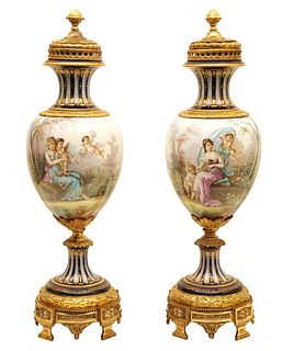PAIR OF NEO-CLASSICAL-REVIVAL FOOTED COVERED VASES, M. 19TH CENTURY