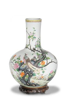 Large Chinese Vase with Phoenixes, late-19th Century