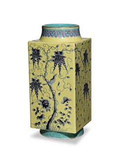Chinese Dayazhai-Style Square Vase, Republic