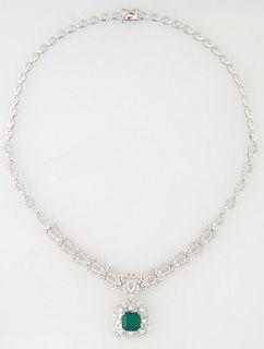 18K White Gold Link Necklace, with 32 pierced pear shaped links transitioning to 10 diamond mounted pear shaped links and 11 larger pierced diamond mo