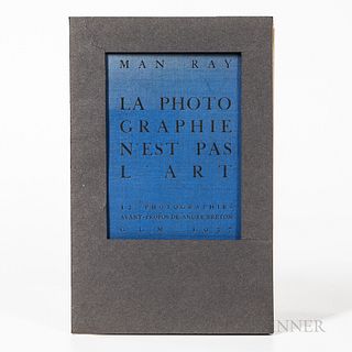Man Ray (1890-1976) La Photographie n'est pas l'Art. [Paris]: G.L.M., 1937. First edition, octavo, loose as issued with blue printed wr