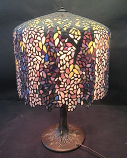 Vintage Tiffany Style Bronze Wisteria Table Lamp.