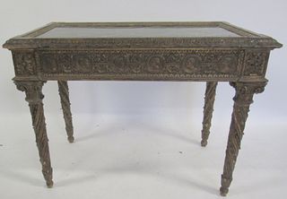 18th Century Finely Carved Italian Giltwood Center