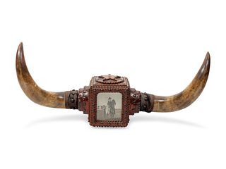 Longhorn Mount With Decorative Tooled Leather Photo Box
horn to horn width 24 x depth 11 inches