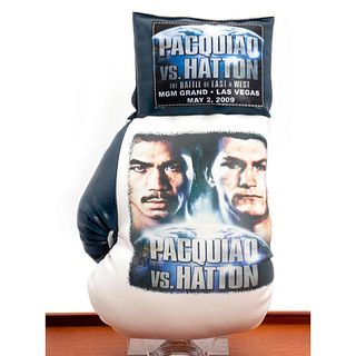 Pacquiao VS. Hatton souvenir boxing glove