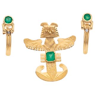 PENDANT / BROOCH AND EARRINGS WITH EMERALDS. 18K YELLOW GOLD