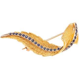 SAPPHIRES BROOCH. 18K AND 10K YELLOW GOLD