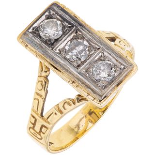 DIAMONDS RING. 18K YELLOW GOLD AND SILVER