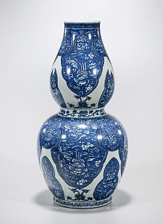 Chinese Blue and White Porcelain Double Gourd Vase