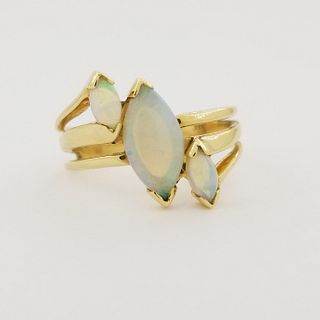 14k Gold 3-Stone Opal Ring