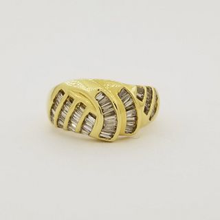 14k Gold & Diamond Ring