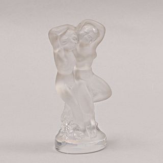 Musas. Francia. Siglo XX. Elaborado en cristal opaco Lalique. Firmado. 14 x 6 x 5 cm
