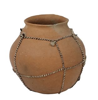 Southwestern Pot with Rope Design