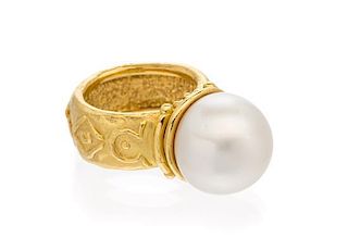 A 22 Karat Yellow Gold and Cultured South Sea Pearl Ring, Denise Roberge, 15.30 dwts.