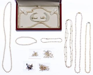14k Gold, Gemstone and Pearl Jewelry Assortment