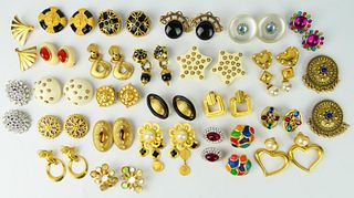 LOT  (26) PAIRS  VINTAGE CLIP ON COSTUME EARRINGS