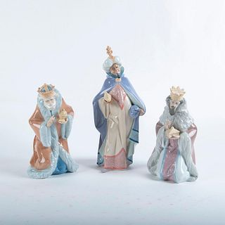 Lladro Figurines, Set Three Wise Men 01007812