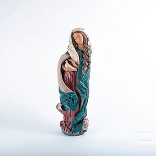 Lladro Porcelain Figurine, Madonna With Dove 01012071