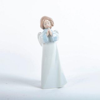 Lladro Porcelain Figurine, An Angels Song 01006789
