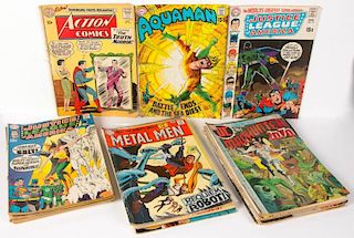 ASSORTED DC SUPER HERO COMIC BOOKS, LOT OF 28