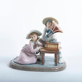 Lladro Figural Group, Music Time 01005430