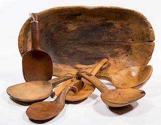 COUNTRY TREEN DOMESTIC ARTICLES, LOT OF SEVEN