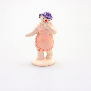Royal Doulton Figurine, Lady Snowman Ds8