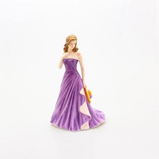 Claire Hn5156 - Royal Doulton Figurine