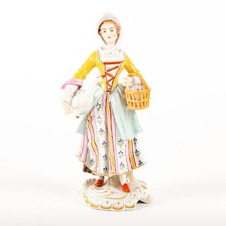 Sitzendorf Figurine, Woman With Goose