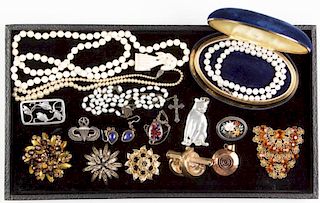 ASSORTED VINTAGE COSTUME JEWELRY, LOT OF 17 PIECES
