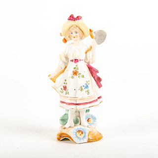 Vintage Porcelain Figurine, Girl With Shovel