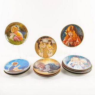 13 Assorted Decorative Plates