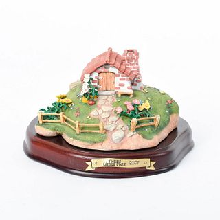 Disney's Enchanted Places Figural, Practical Pig's House