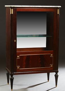 French Louis XVI Style Carved Mahogany Ormolu Mounted Marble Top Curio Cabinet, early 20th c., the cookie corner figured white marble over a wide door