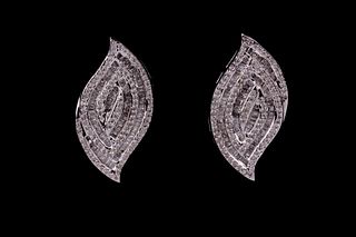 Diamond Flame Set Modern 18k White Gold Earrings