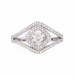 Opulent Round Diamond 18k White Gold Ring