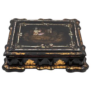 WRITING DESK, MÉXICO, 19th century, In lacquered and polychrome wood with gold details and mother of pearl inlays, 4.3 x 13.7 x 10.6" (11x35x27 cm)