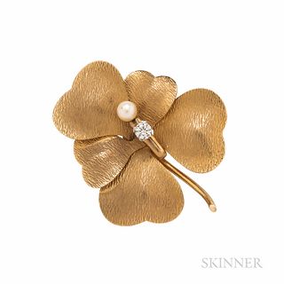 14kt Gold, Diamond, and Pearl Pansy Brooch, set with full-cut diamond and pearl accents, 4.8 dwt, lg. 1 3/4 in.