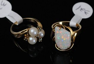 Opal 18kt Gold Ring